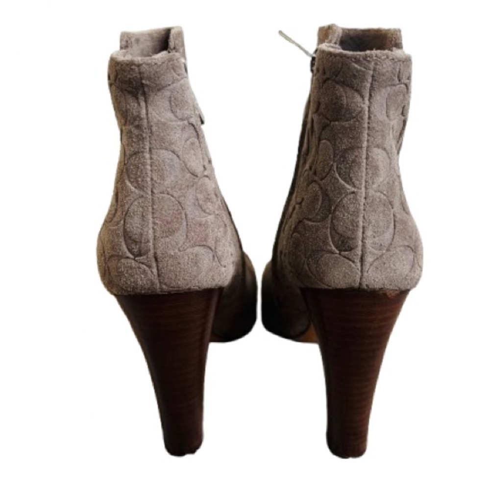 Coach HANNI Gray Signature Embossed Suede Ankle Boot. Size 8 - Picture 3 of 7